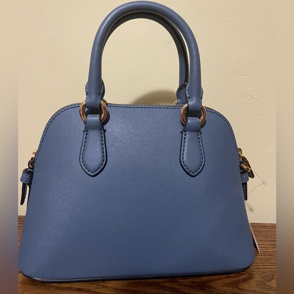 MICHAEL KORS
Veronica Extra-Small Saffiano Leather Crossbody Bag - Picture 4 of 11